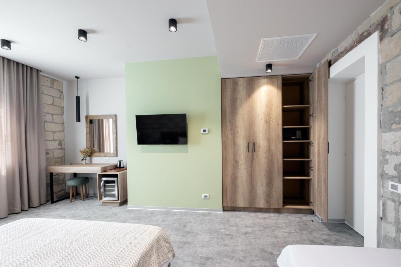 Ecodor Hotel Orhei Bagian luar foto